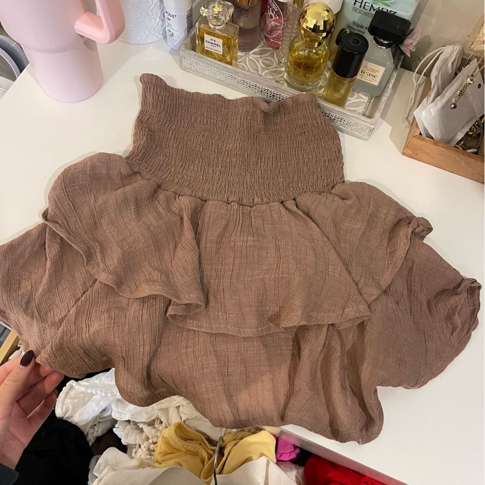 Light brown flowy skirt with ruffles!